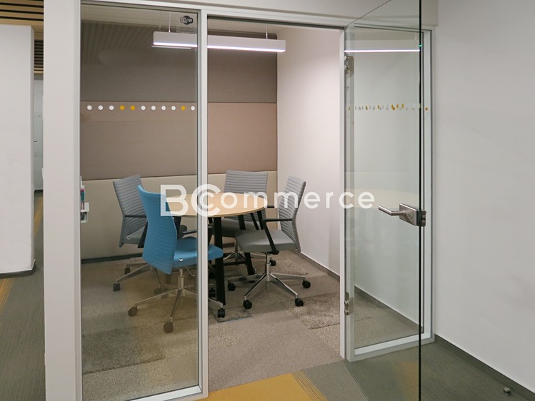 Pronájem kanceláře 332 m² - foto 4