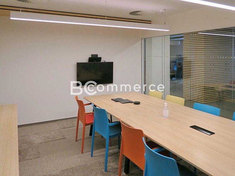 Pronájem kanceláře 332 m² - foto 7