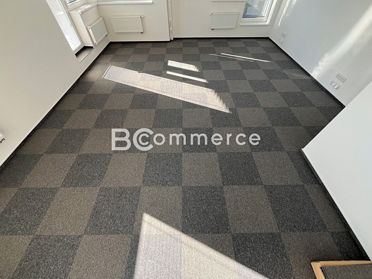 Pronájem kanceláře 61 m² - foto 4