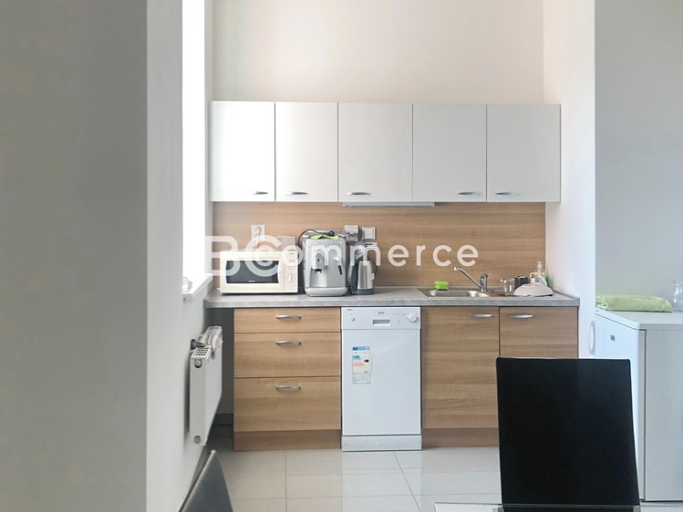 Pronájem kanceláře 61 m² - foto 7