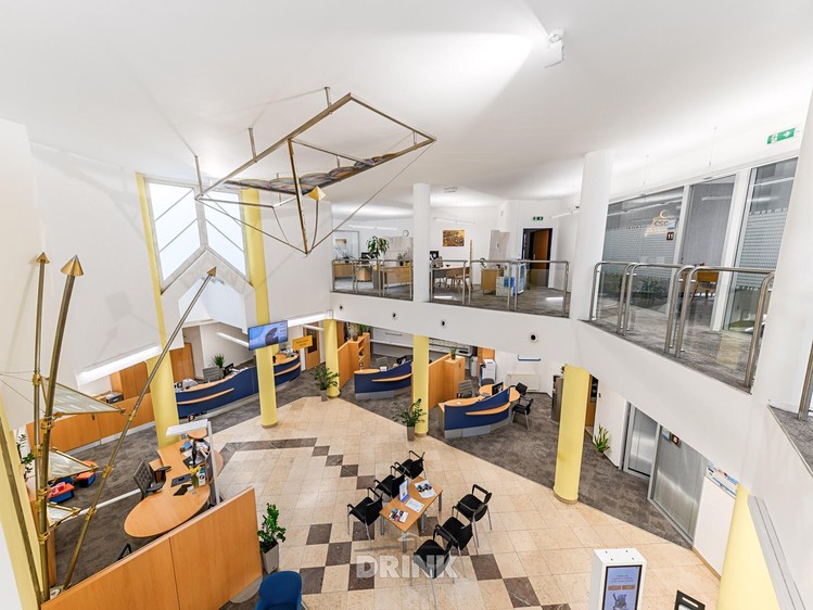 Pronájem kanceláře 317 m² - foto 4