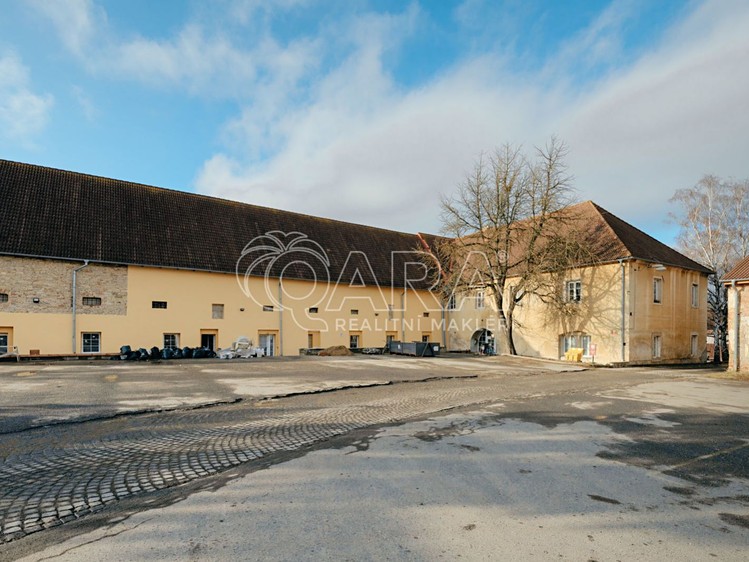 Pronájem skladového prostoru 400 m² - foto 2
