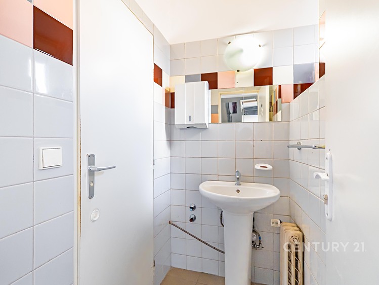 Pronájem kanceláře 32 m² - foto 5