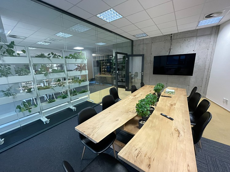 Pronájem kanceláře 346 m² - foto 1