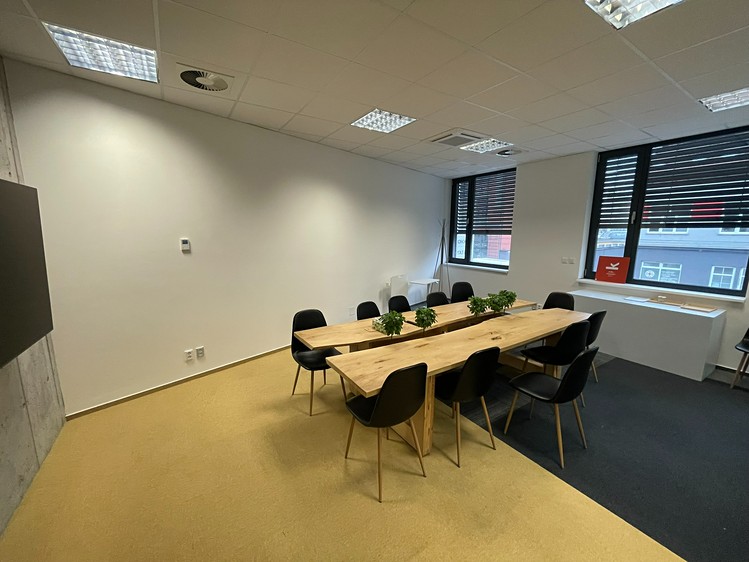 Pronájem kanceláře 346 m² - foto 4