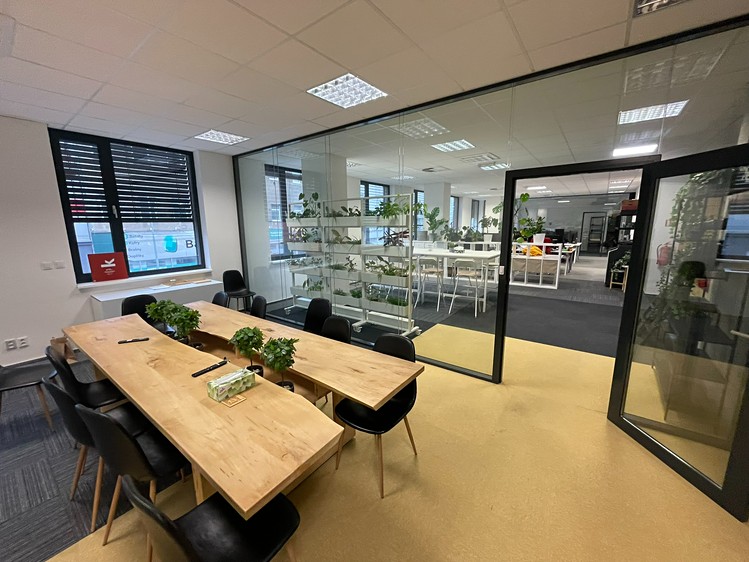 Pronájem kanceláře 346 m² - foto 3