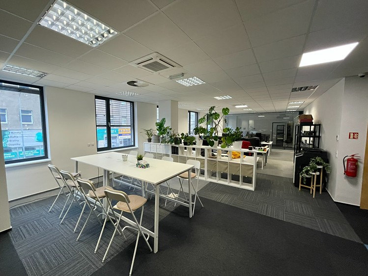 Pronájem kanceláře 346 m² - foto 7