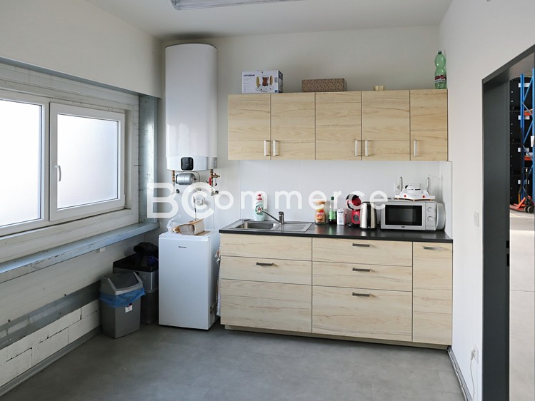 Pronájem skladového prostoru 640 m² - foto 3