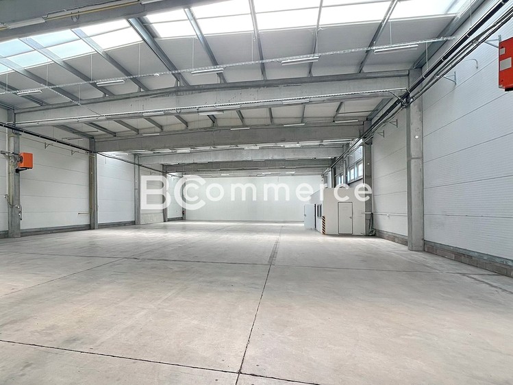 Pronájem skladového prostoru 640 m² - foto 2