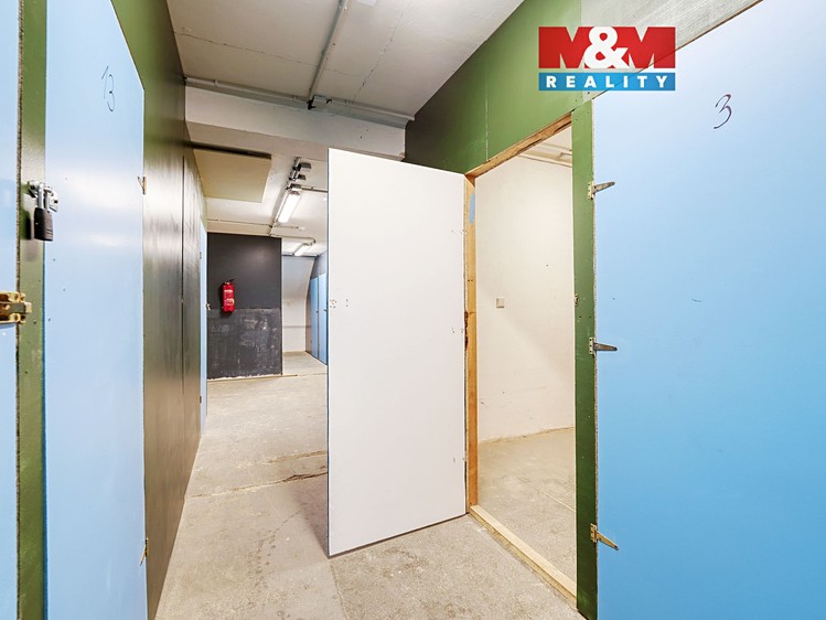 Pronájem skladového prostoru 1 m² - foto 1