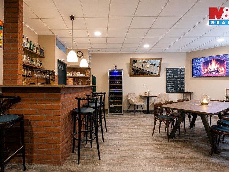 Pronájem obchodního prostoru 76 m² - foto 2