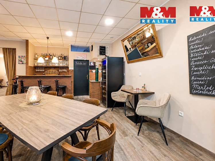 Pronájem obchodního prostoru 76 m² - foto 1
