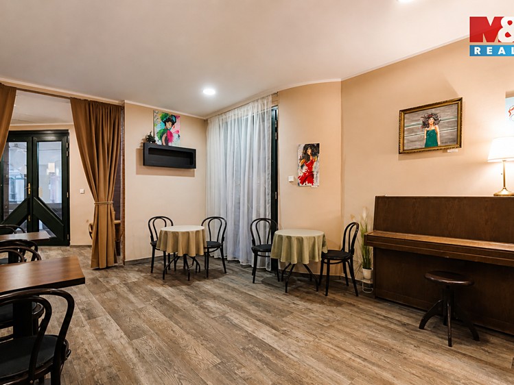 Pronájem obchodního prostoru 76 m² - foto 3