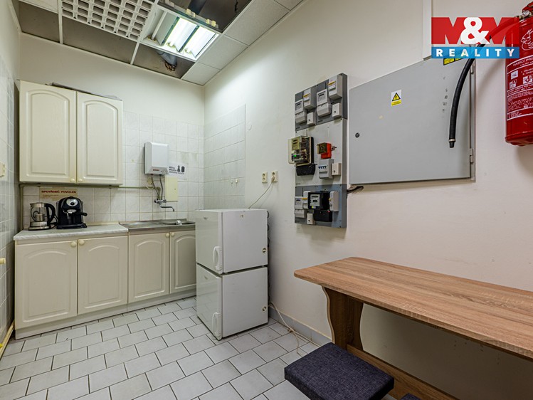 Pronájem kanceláře 25 m² - foto 6