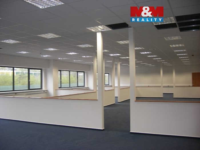 Pronájem kanceláře 1 616 m² - foto 1