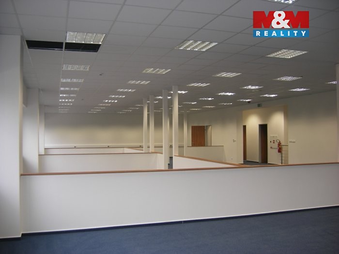 Pronájem kanceláře 1 616 m² - foto 2
