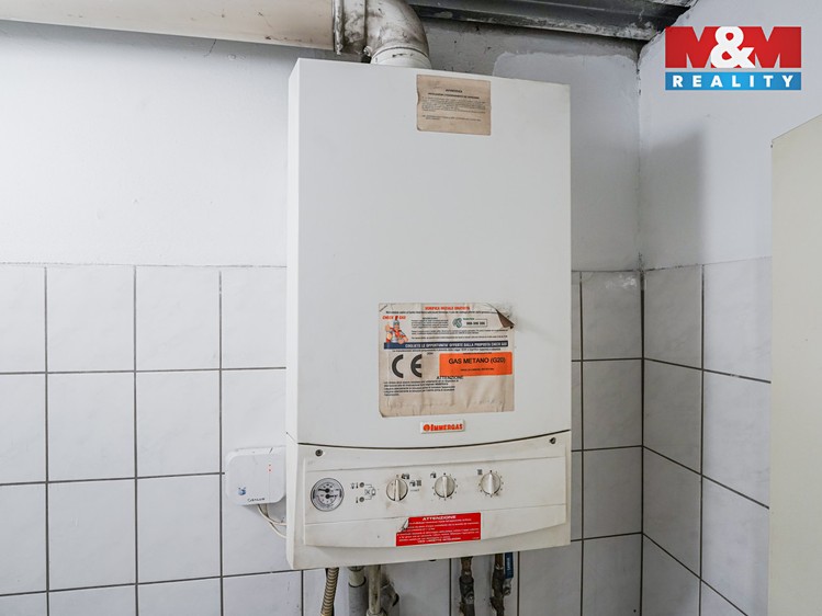 Pronájem skladového prostoru 89 m² - foto 6