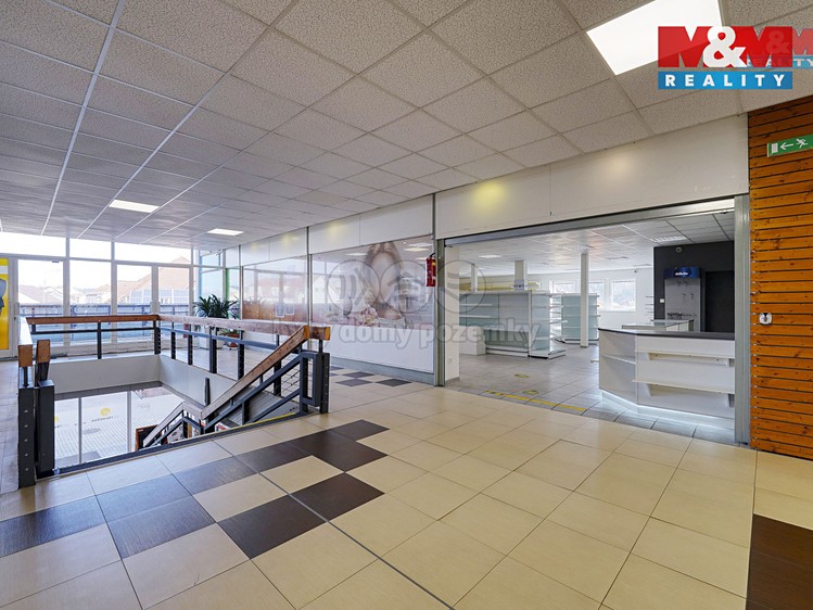 Pronájem obchodního prostoru 187 m² - foto 2