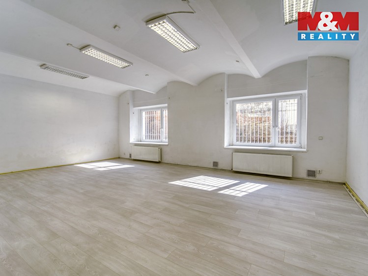 Pronájem kanceláře 167 m² - foto 4