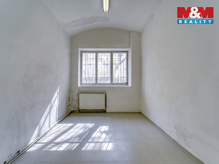Pronájem kanceláře 167 m² - foto 8