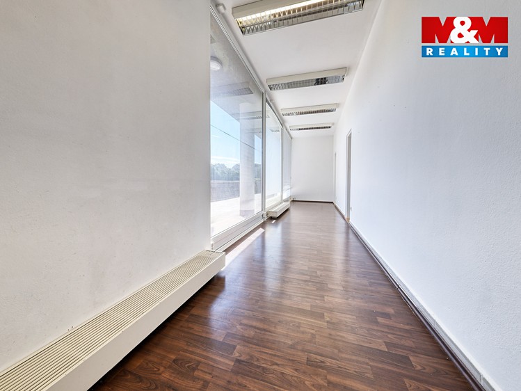 Pronájem obchodního prostoru 53 m² - foto 4