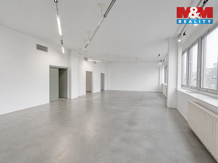 Pronájem kanceláře 198 m² - foto 2