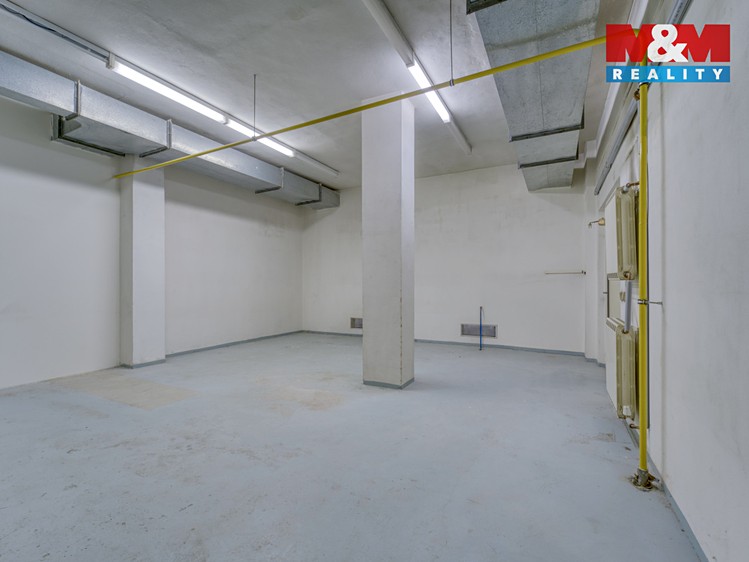 Pronájem kanceláře 198 m² - foto 7