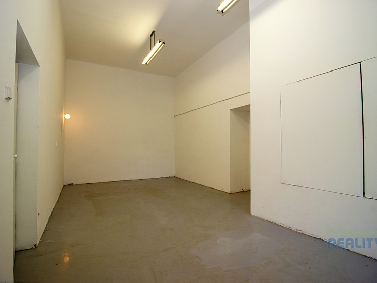 Pronájem kanceláře 73 m² - foto 5