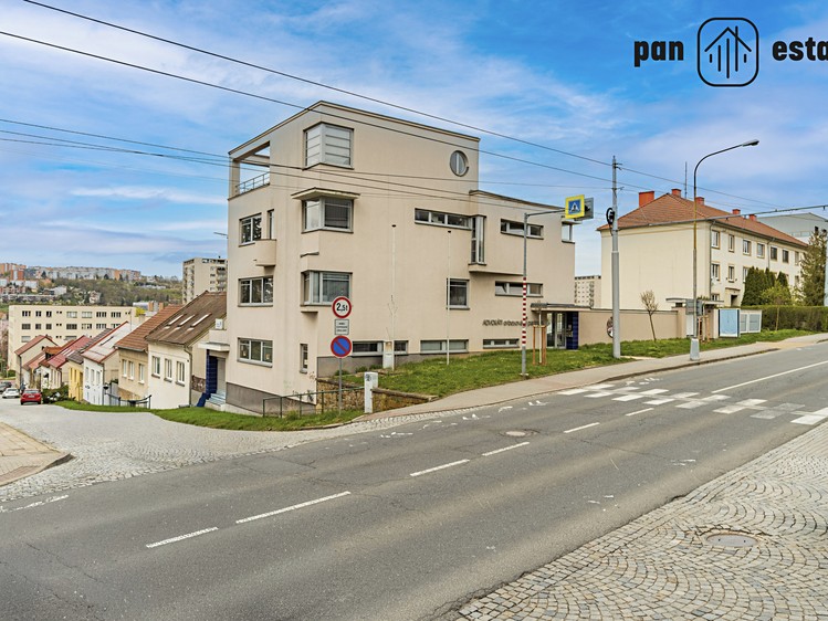 Pronájem kanceláře 24 m² - foto 2