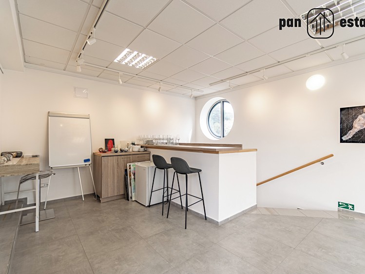 Pronájem kanceláře 24 m² - foto 7