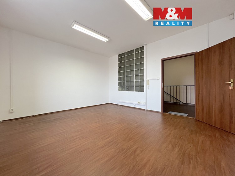 Pronájem kanceláře 18 m² - foto 1