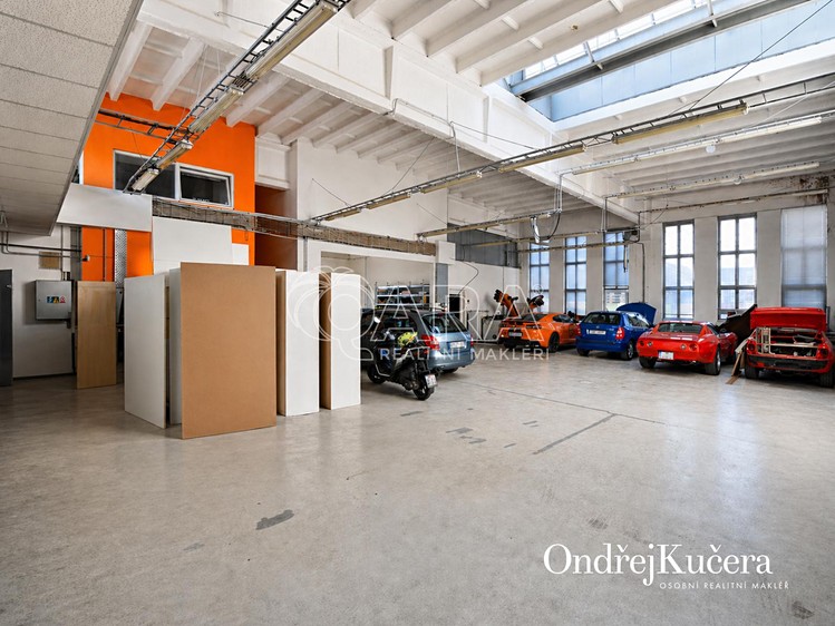 Pronájem skladového prostoru 400 m² - foto 3