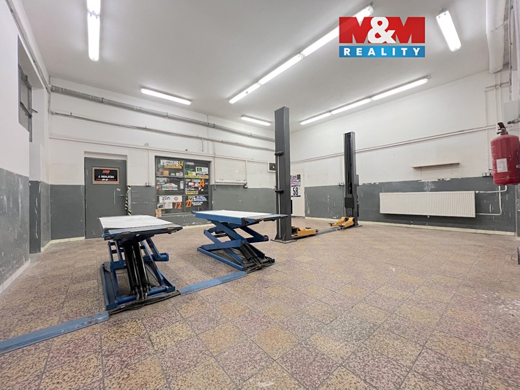 Pronájem obchodního prostoru 51 m² - foto 1