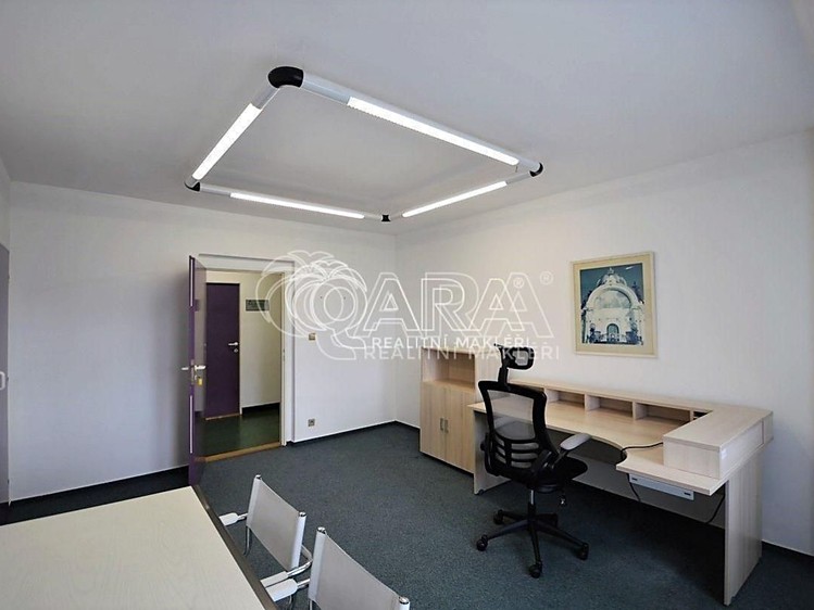 Pronájem kanceláře 17 m² - foto 3