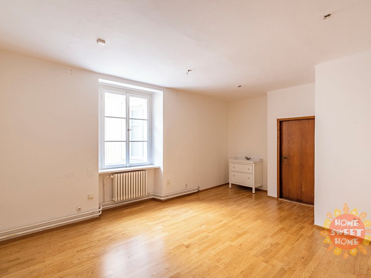 Pronájem kanceláře 21 m² - foto 1
