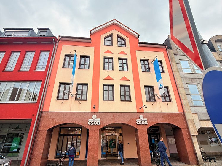 Pronájem kanceláře 167 m² - foto 1