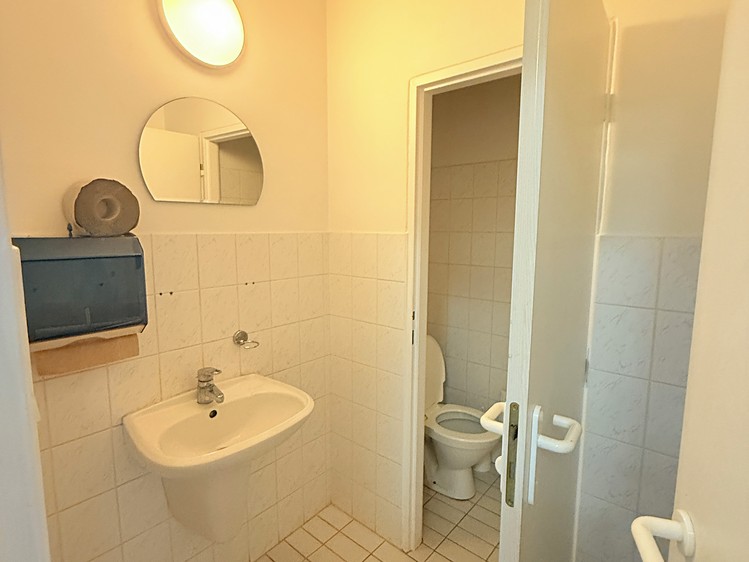 Pronájem kanceláře 167 m² - foto 7