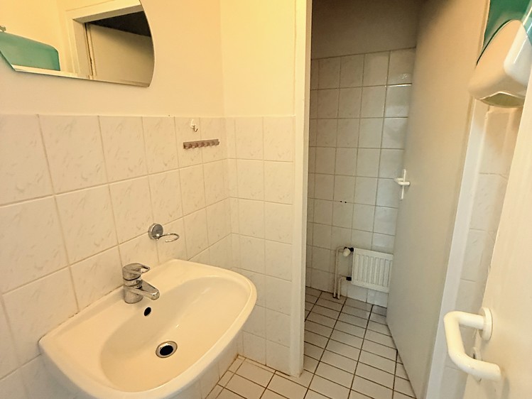 Pronájem kanceláře 167 m² - foto 5