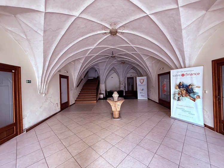 Pronájem kanceláře 77 m² - foto 4