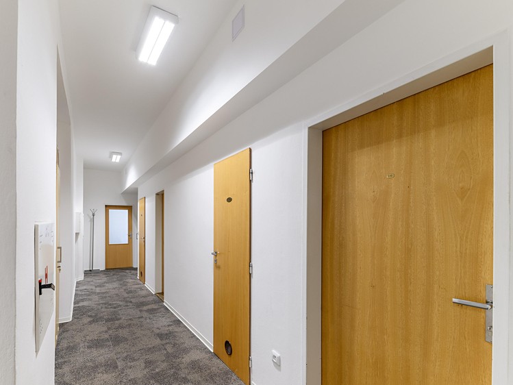 Pronájem kanceláře 219 m² - foto 6