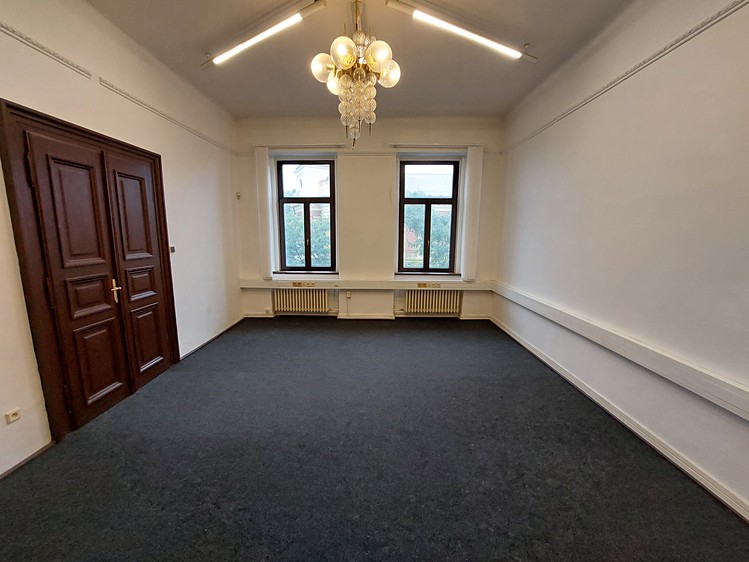 Pronájem kanceláře 31 m² - foto 1
