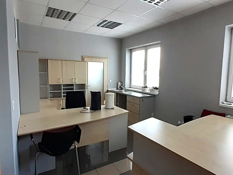 Pronájem kanceláře 130 m² - foto 3