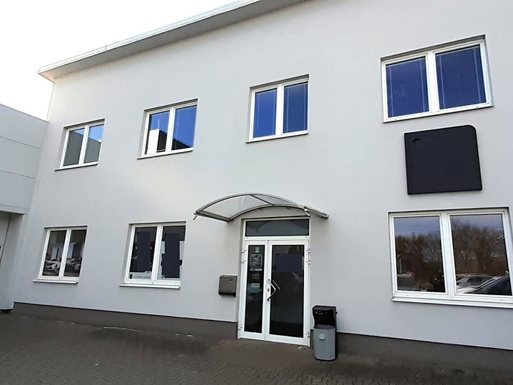 Pronájem kanceláře 130 m² - foto 1
