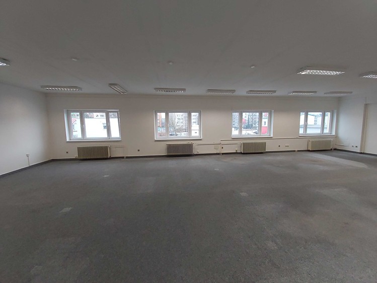 Pronájem kanceláře 112 m² - foto 2