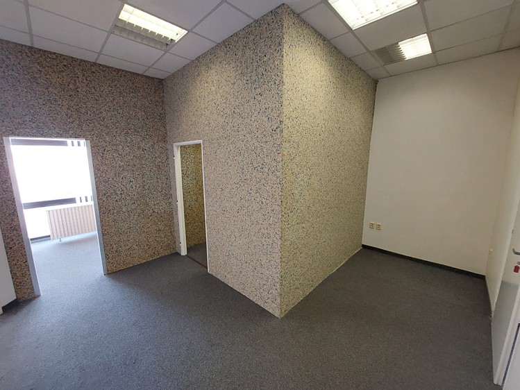 Pronájem kanceláře 54 m² - foto 2