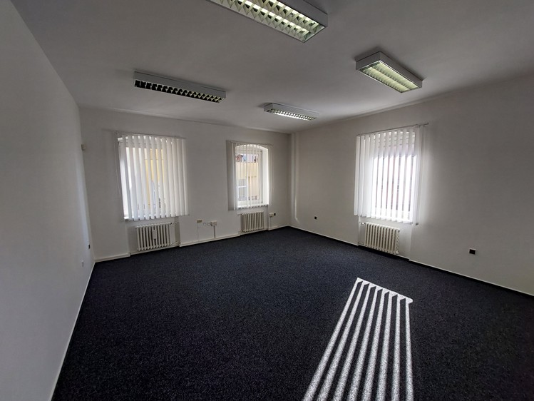 Pronájem kanceláře 32 m² - foto 4