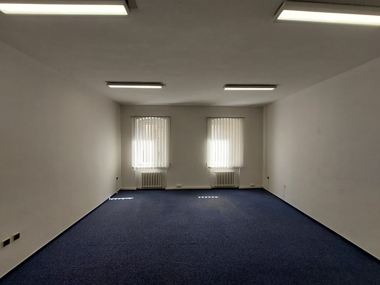 Pronájem kanceláře 32 m² - foto 6