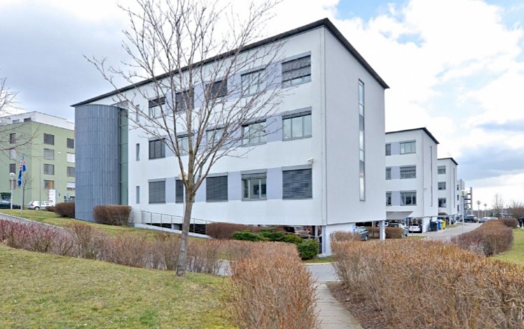 Pronájem kanceláře 286 m² - foto 1
