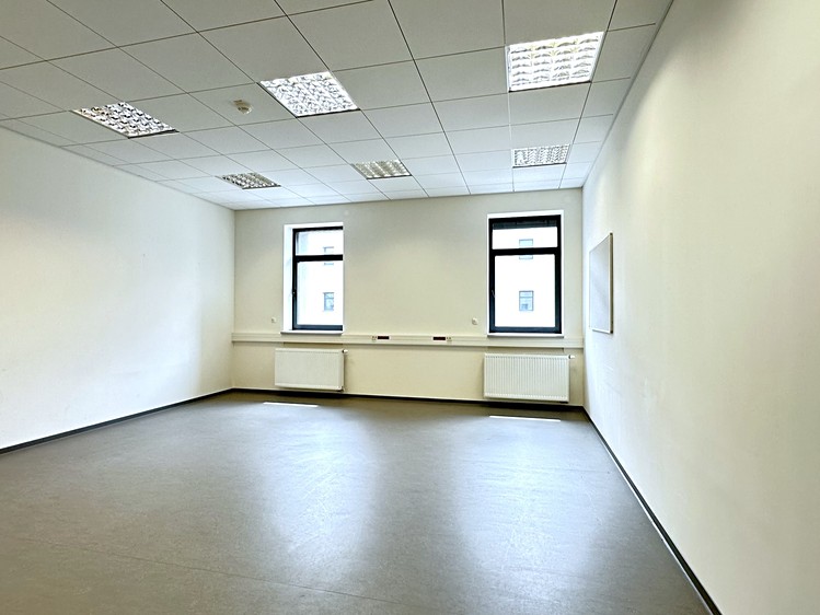Pronájem kanceláře 183 m² - foto 8