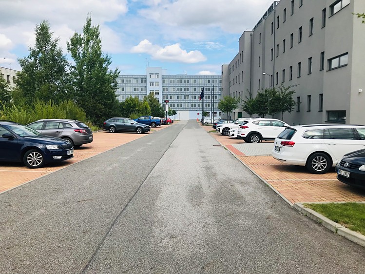 Pronájem kanceláře 18 m² - foto 2